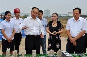 河南省委常委、洛陽市委書記陳雪楓調(diào)研炎黃科技園